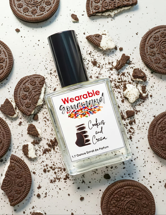 Vanilla, marshmallow cream, cookie, oreo, cookie cream, chocolate, cocoa, wafer, strong perfume, gourmand perfume